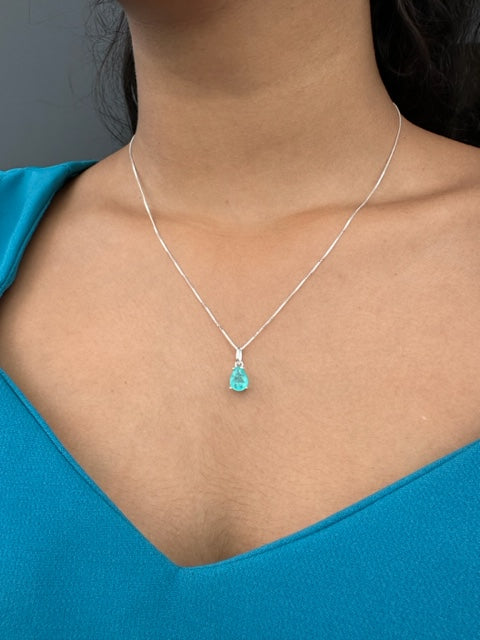 Colar em Gota Prata Lola com Zircônia Fusion