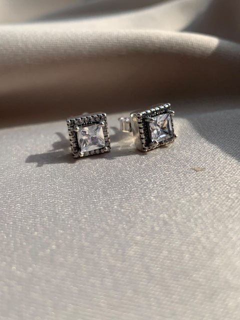 Brinco Feminino em Prata 925 quadrado com Pedras em Zirconia